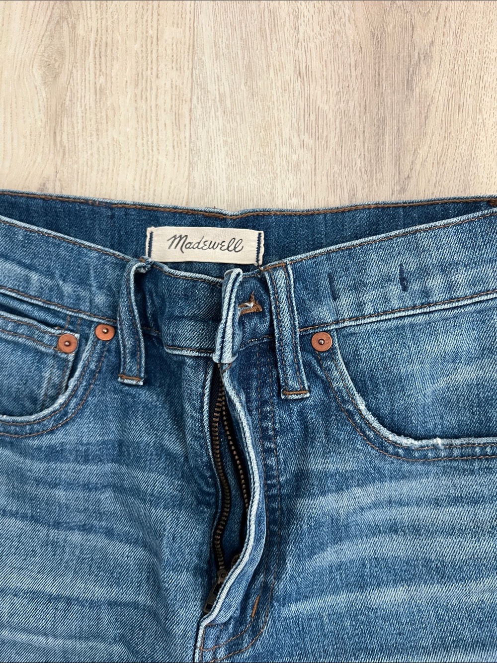 Madewell Wide Leg Crop Blue Jeans - Classic Denim - Picture 2 of 5